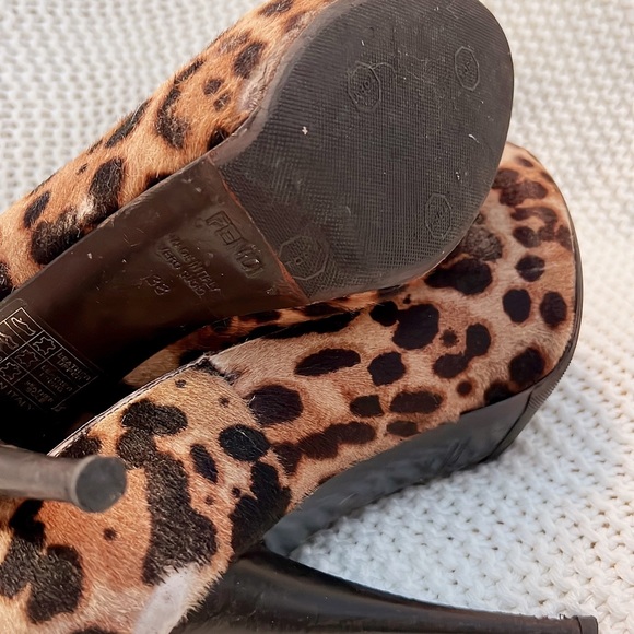 Fendi Ponyhair Peep-toe Pumps - Picture 7 of 7
